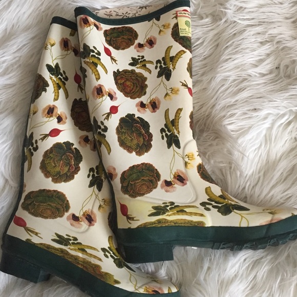Hunter Shoes - Hunter RHS Limited Edition Rainboots ⭐️